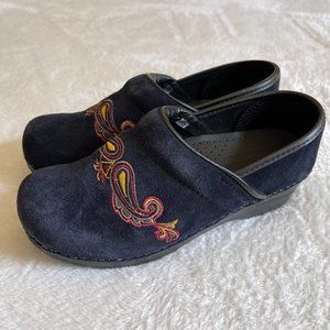 Sanita Navy Blue Suede Embroidered Original Danish Clogs Size 37 US 6